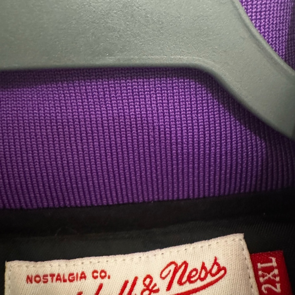 Toronto Raptors NBA Black Jacket - Picture 4 of 5